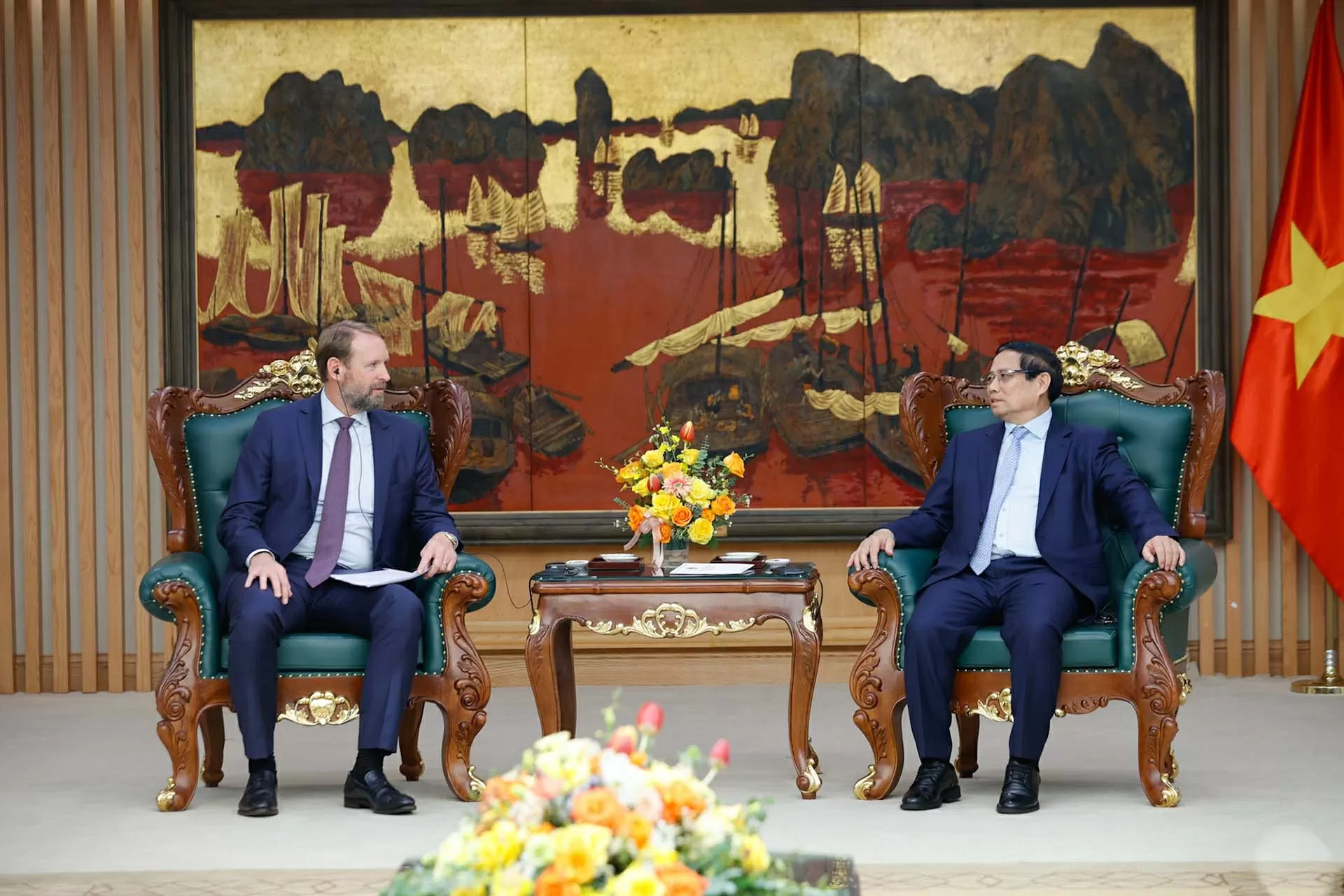 Thủ tướng Phạm Minh Chính tiếp ông Nate Franklin, Chủ tịch Tập đoàn Pacifico Energy. (Nguồn: VGP) Thủ tướng Phạm Minh Chính tiếp ông Nate Franklin, Chủ tịch Tập đoàn Pacifico Energy. (Nguồn: VGP)
