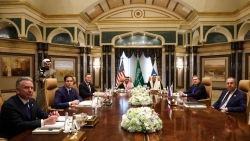 Thỏa thuận ngừng bắn tạm thời ở Ukraine và con đường đến hòa bình