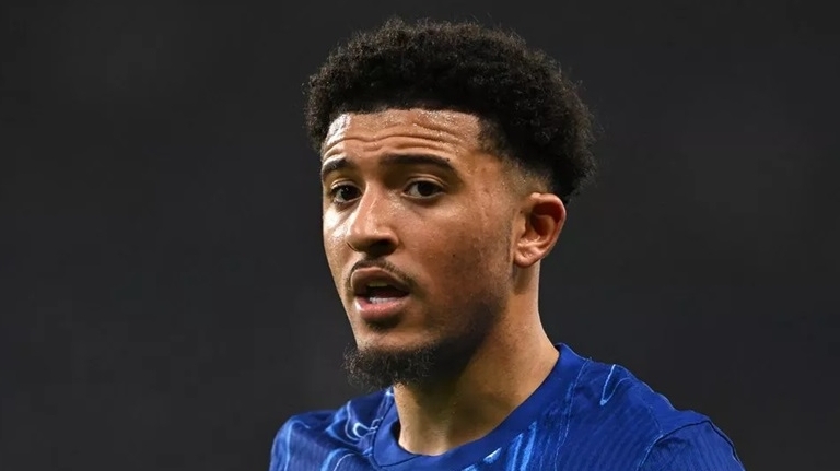 Chấp nhận bị phạt, Chelsea gửi trả Sancho cho MU