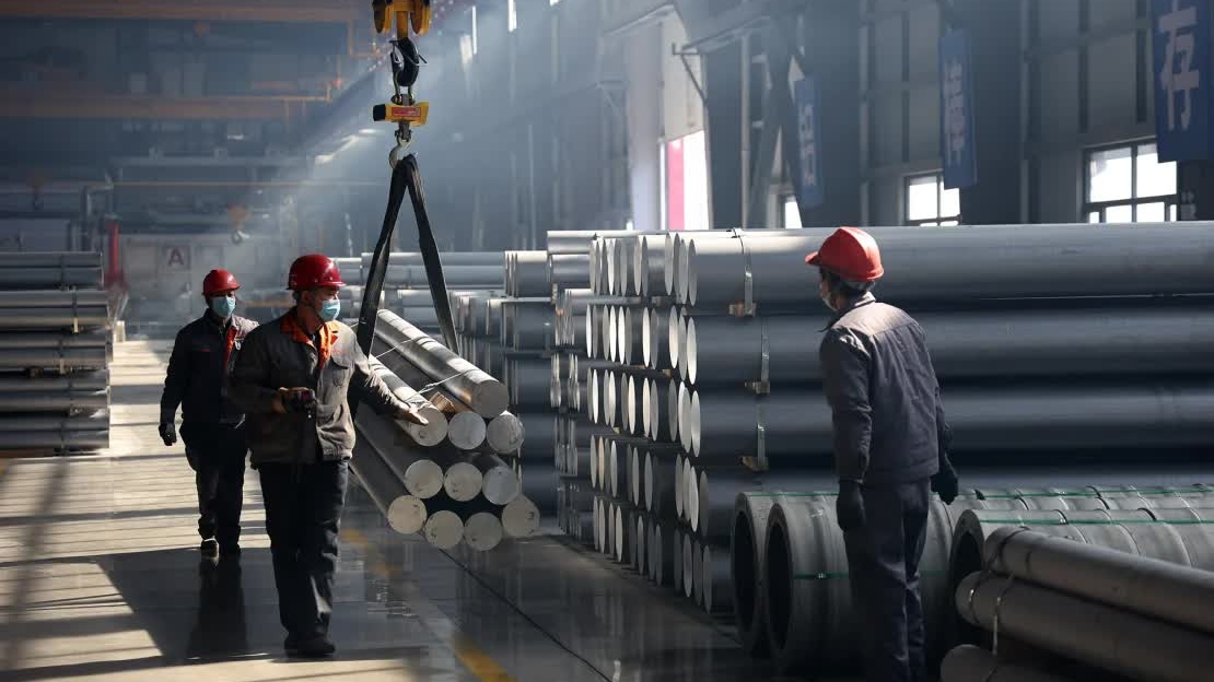 Đòn tấn công tung ra toàn thế giới, đánh thẳng đến ví tiền người dân, ông Trump bước vào một 'canh bạc' mạo hiểm