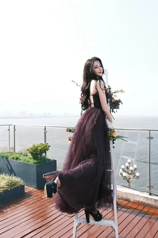 Địch Lệ Nhiệt Ba Địch Lệ Nhiệt Ba