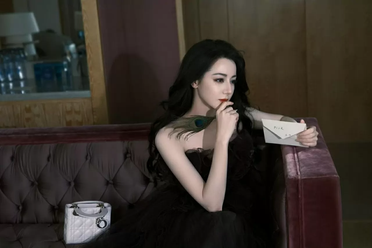 Địch Lệ Nhiệt Ba Địch Lệ Nhiệt Ba