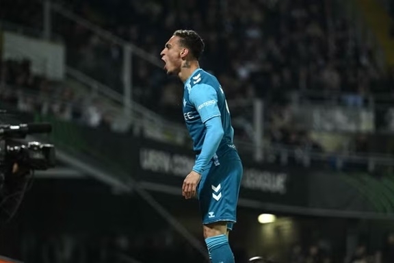 Antony ghi bàn và kiến tạo đẳng cấp