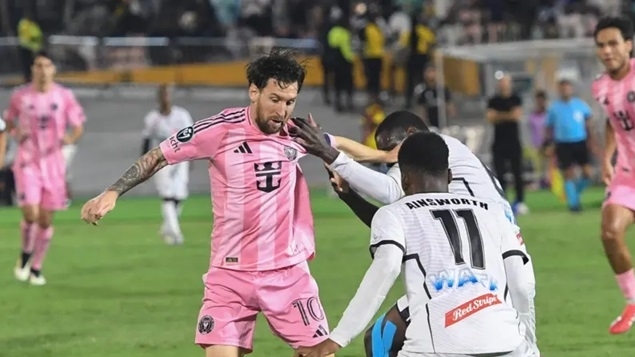 Tái xuất, Messi ghi bàn thắng thứ 853 trong sự nghiệp