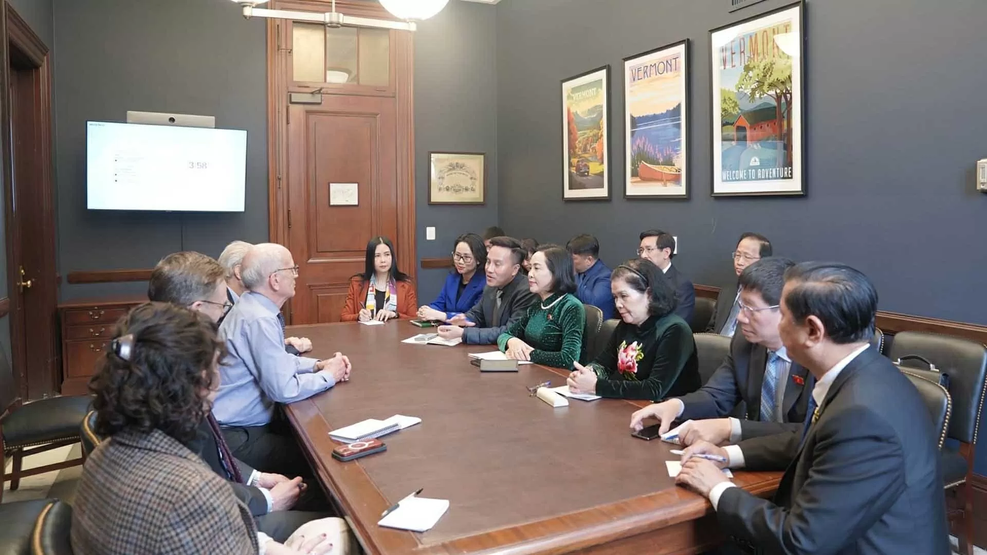 Phó Chủ tịch Quốc hội Nguyễn Thị Thanh gặp và làm việc với các Thượng nghị sĩ Hoa Kỳ Phó Chủ tịch Quốc hội Nguyễn Thị Thanh gặp và làm việc với các Thượng nghị sĩ Hoa Kỳ