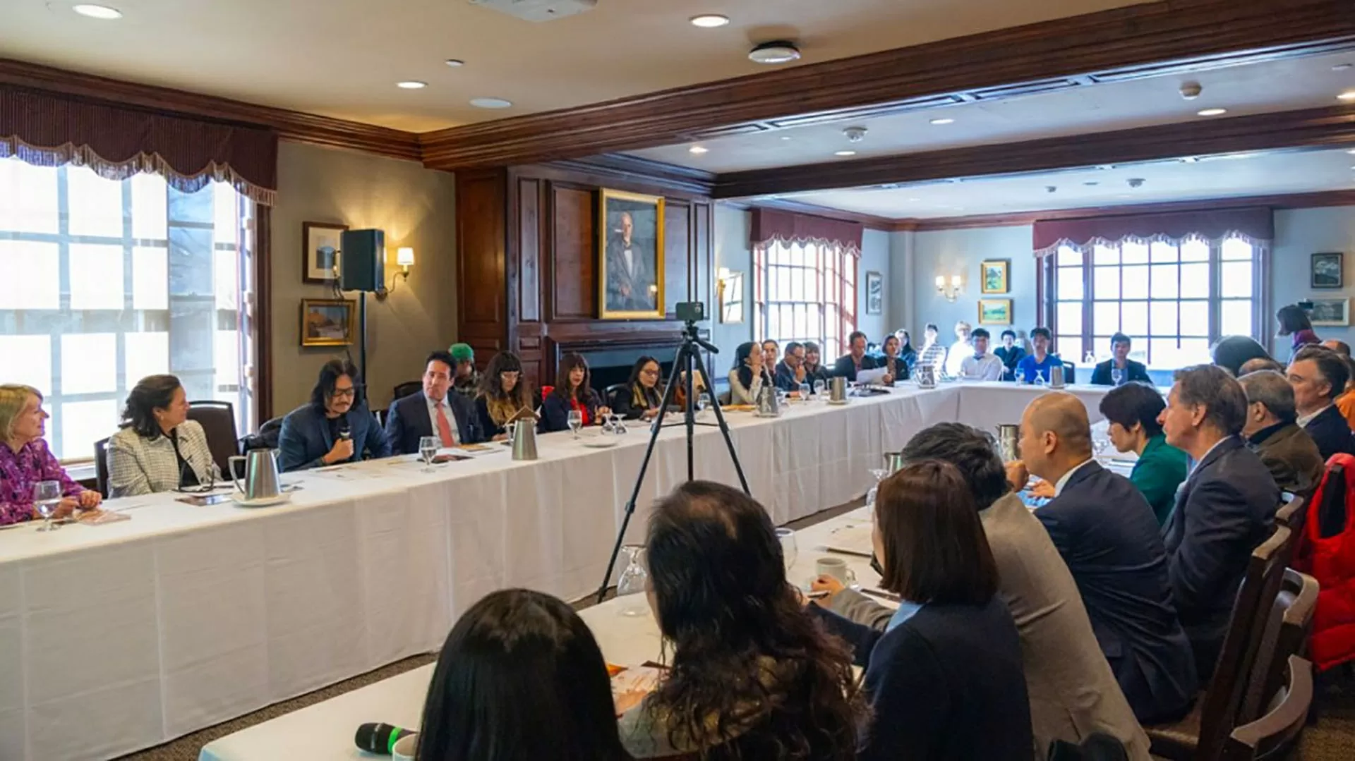 Thúc đẩy hợp tác điện ảnh Việt Nam-Hoa Kỳ: Gìn giữ các giá trị nhân văn trong thời đại số và trí tuệ nhân tạo Thúc đẩy hợp tác điện ảnh Việt Nam-Hoa Kỳ: Gìn giữ các giá trị nhân văn trong thời đại số và trí tuệ nhân tạo