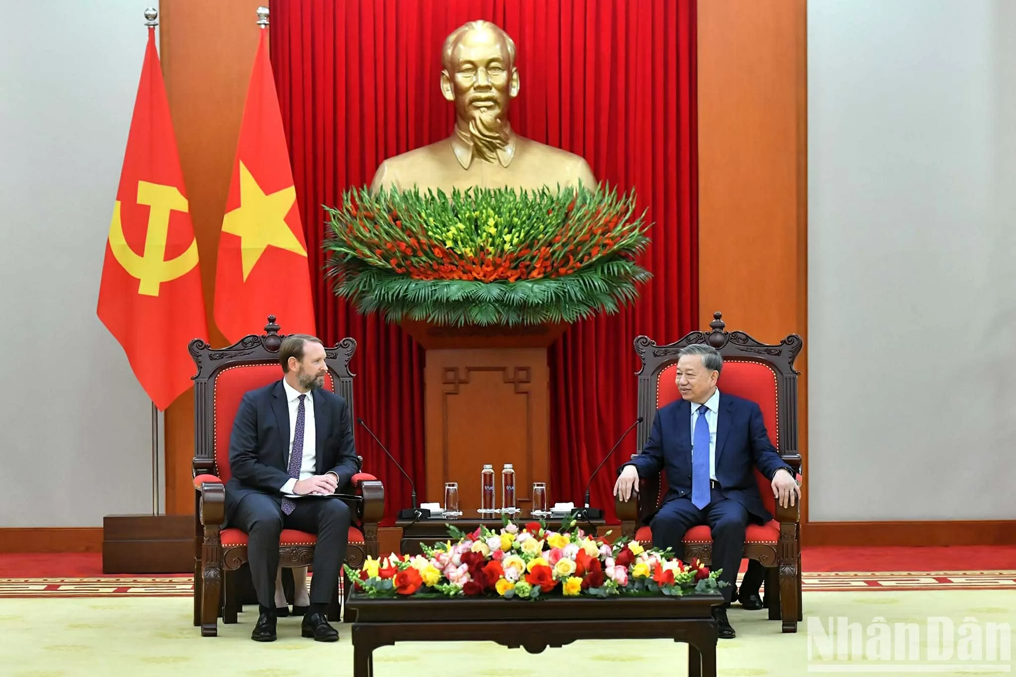 Tổng Bí thư Tô Lâm tiếp Chủ tịch Tập đoàn Pacifico Energy, Hoa Kỳ Tổng Bí thư Tô Lâm tiếp Chủ tịch Tập đoàn Pacifico Energy, Hoa Kỳ