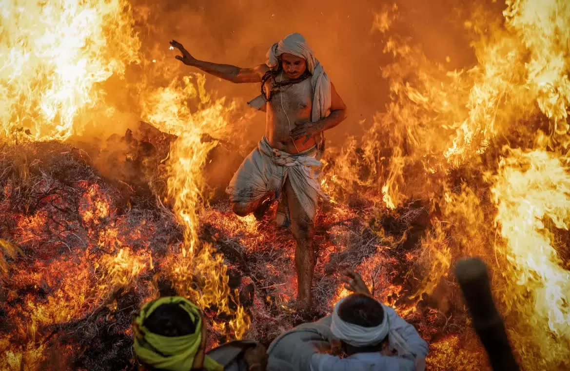 Bùng nổ sắc màu lễ hội Holi ở Nam Á Bùng nổ sắc màu lễ hội Holi ở Nam Á