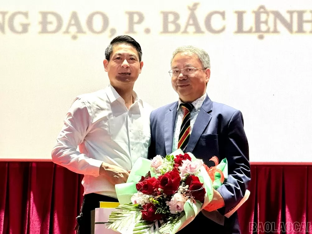 Khai mạc Liên hoan phim Ấn Độ tại tỉnh Lào Cai Khai mạc Liên hoan phim Ấn Độ tại tỉnh Lào Cai