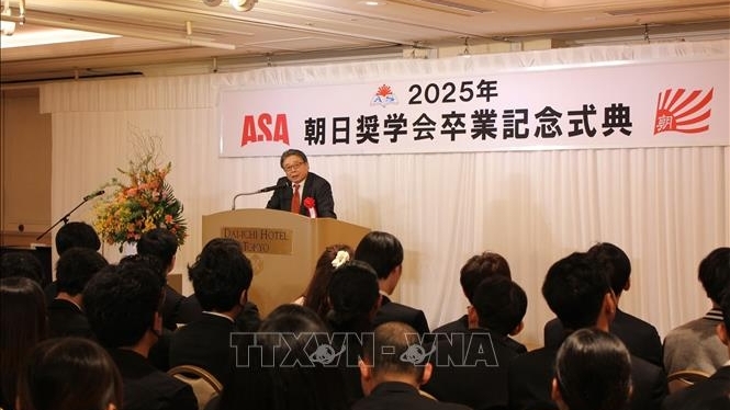 Việt Nam chiếm đa số du học sinh được vinh danh trong lễ tốt nghiệp của học bổng báo Asahi, Nhật Bản