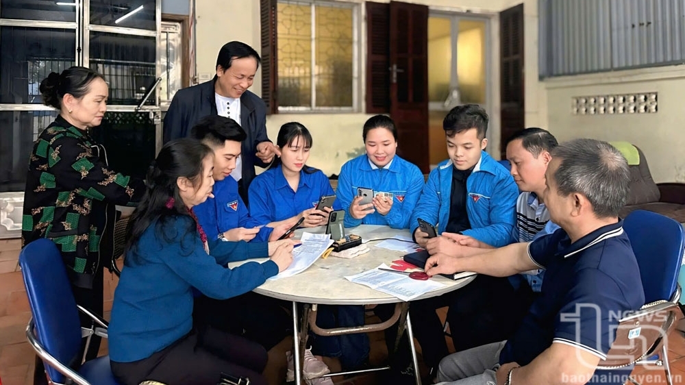 TP. Thái Nguyên đặt mục tiêu trên 190.000 người cài đặt, tích hợp Sổ sức khỏe điện tử trên ứng dụng VneID trong tháng 3/2025