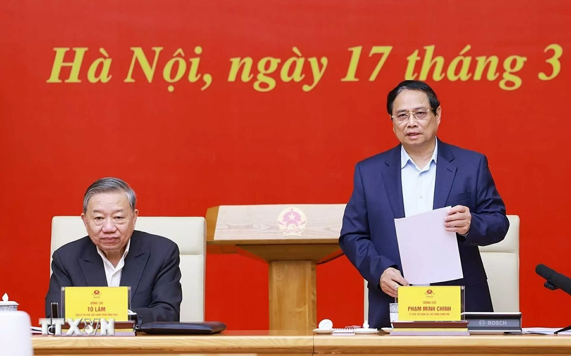 Báo cáo Kinh tế-xã hội phải thực sự là cẩm nang hành động để hiện thực hóa các mục tiêu đưa đất nước phát triển Báo cáo Kinh tế-xã hội phải thực sự là cẩm nang hành động để hiện thực hóa các mục tiêu đưa đất nước phát triển