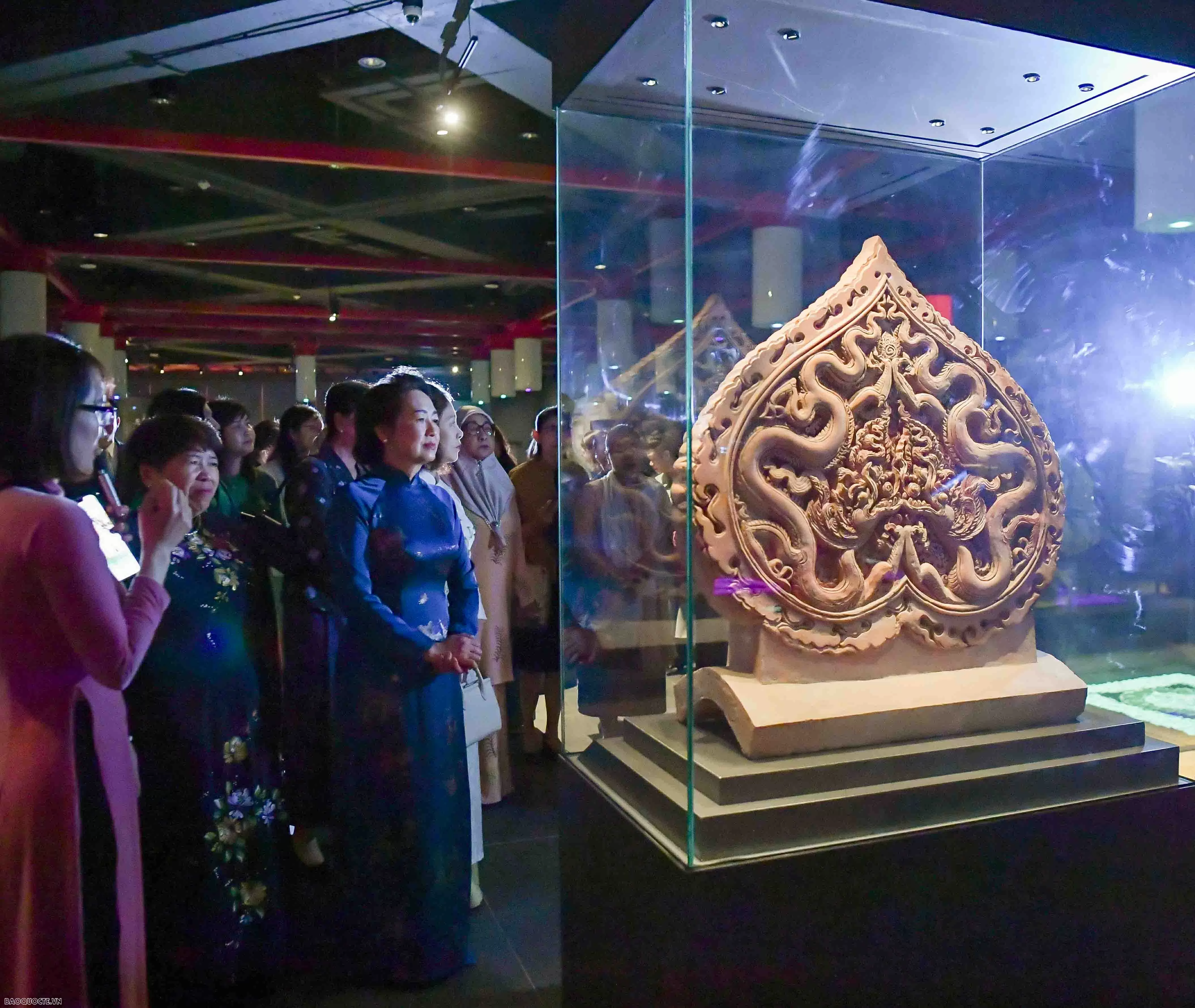 Phu nhân Chủ tịch Quốc hội tiếp Nhóm Phụ nữ cộng đồng ASEAN Phu nhân Chủ tịch Quốc hội Nguyễn Thị Thanh Nga tiếp Nhóm Phụ nữ cộng đồng ASEAN tại Hà Nội