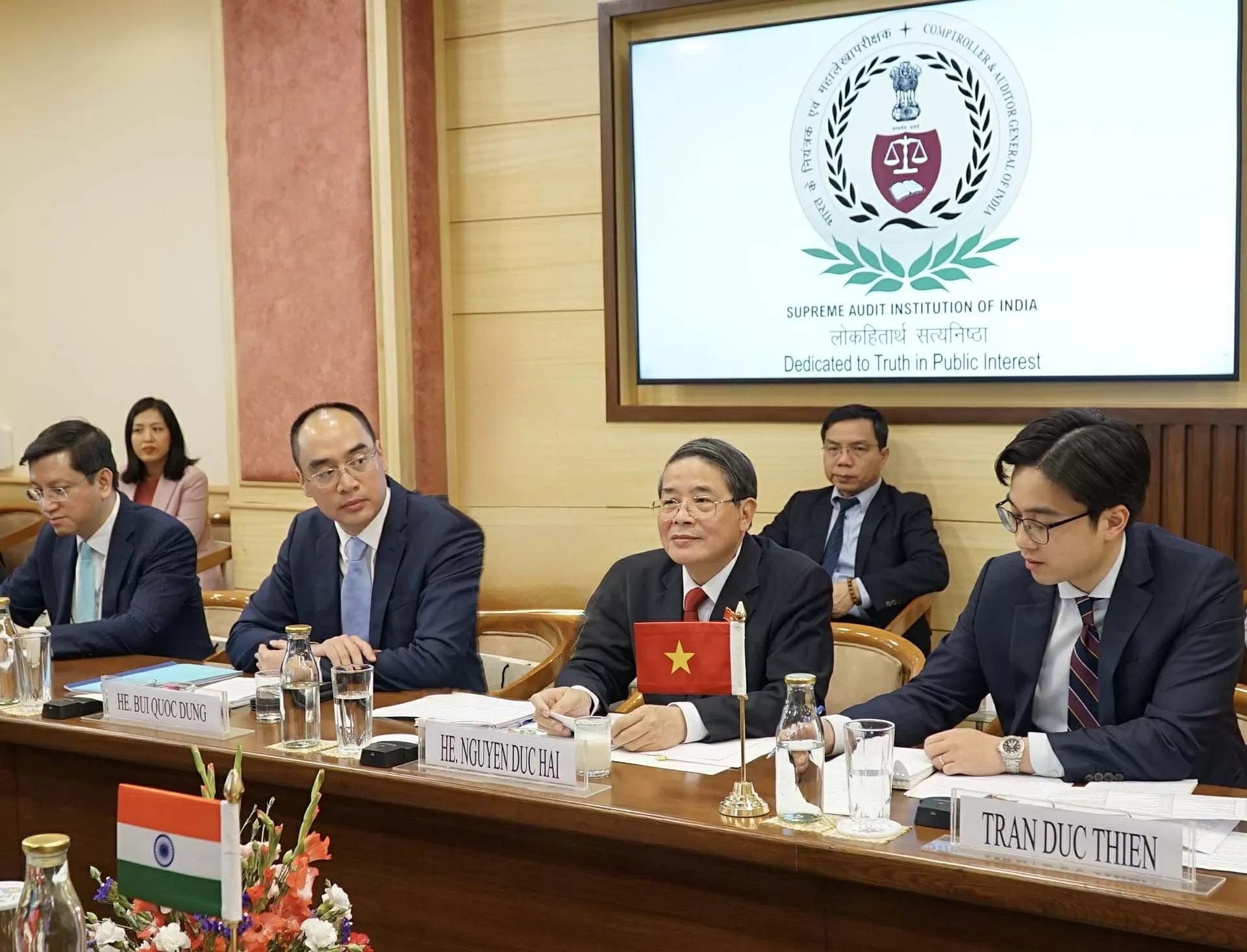 Phó Chủ tịch Quốc hội Nguyễn Đức Hải thăm Cơ quan Kiểm toán và kiểm soát Ấn Độ Phó Chủ tịch Quốc hội Nguyễn Đức Hải thăm Cơ quan Kiểm toán và kiểm soát Ấn Độ