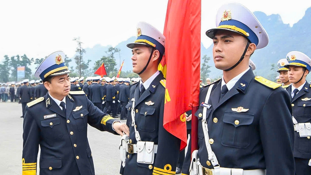 'Phấn đấu, rèn luyện hoàn chỉnh kỹ thuật điều lệnh, thể hiện được sức mạnh của quân đội'