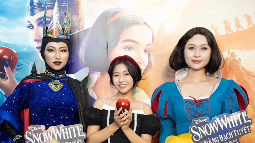 Nữ ca sĩ Việt Nam 22 tuổi được chọn lồng tiếng và hát trong phim Nàng Bạch Tuyết của Disney