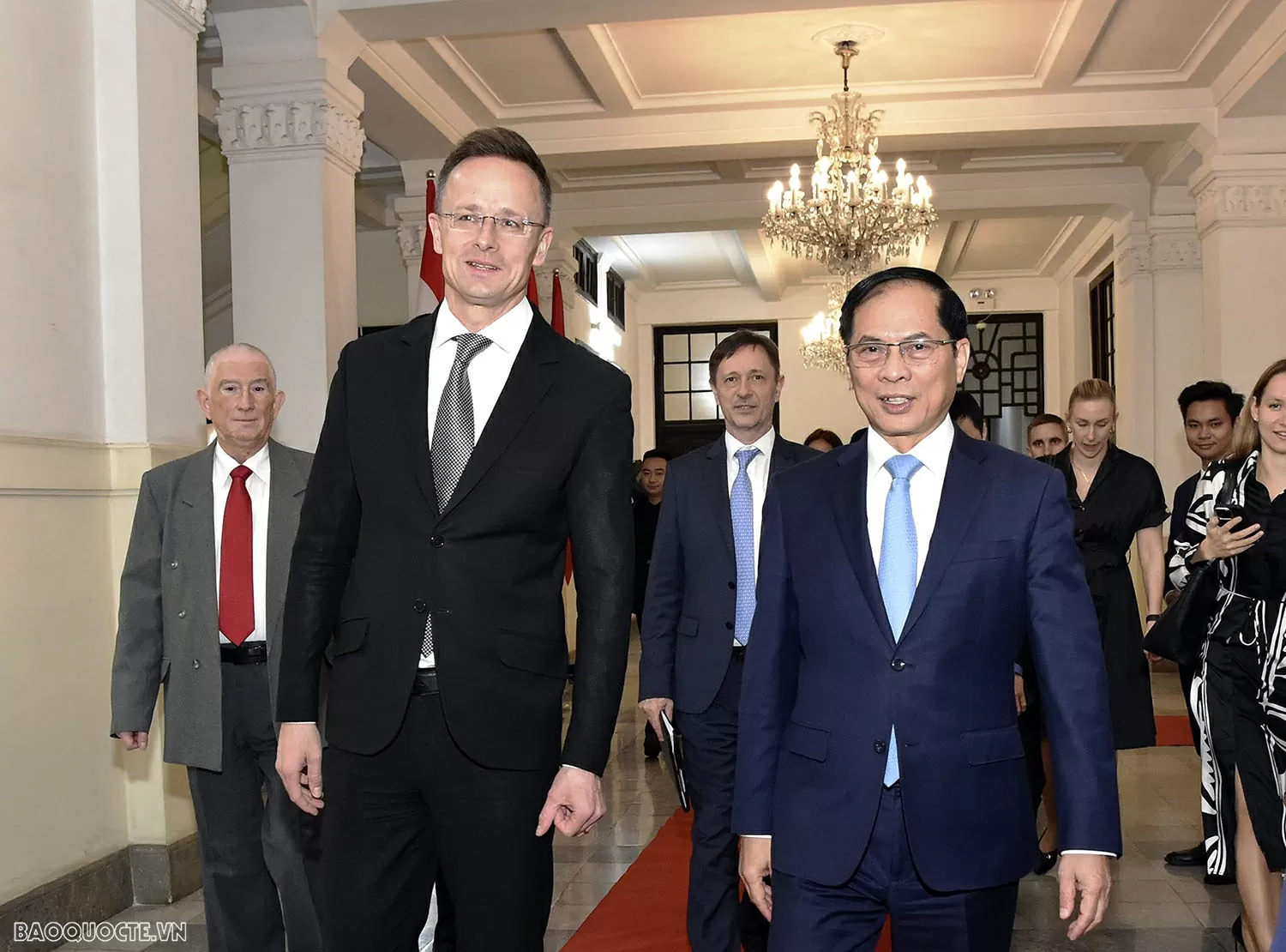 Phó Thủ tướng, Bộ trưởng Ngoại giao Bùi Thanh Sơn hội đàm với Bộ trưởng Ngoại giao và Kinh tế Đối ngoại Hungary Phó Thủ tướng, Bộ trưởng Ngoại giao Bùi Thanh Sơn hội đàm với Bộ trưởng Ngoại giao và Kinh tế Đối ngoại Hungary