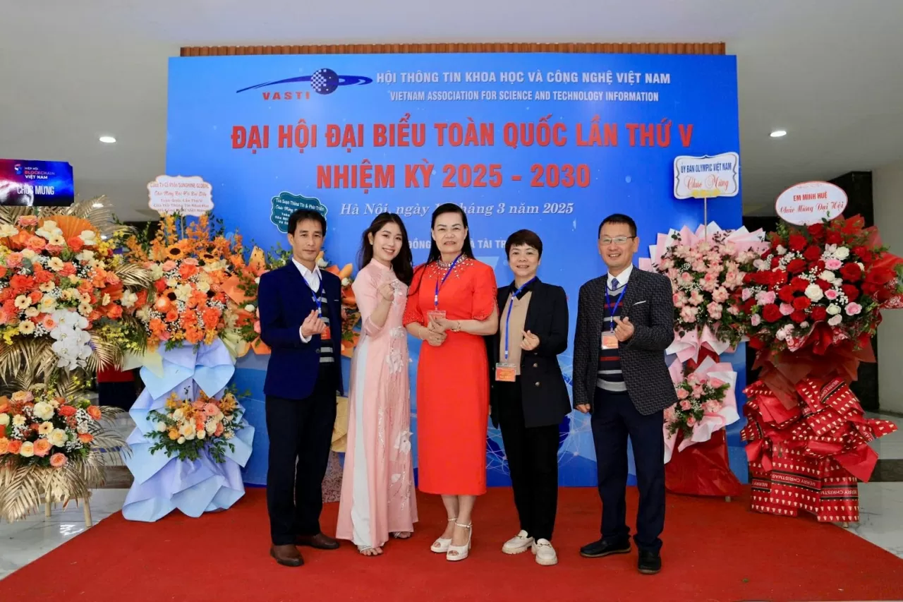 Bà Đậu Hằng Nga tại Đại hội đại biểu toàn quốc lần thứ V, nhiệm kỳ 2025-2030 của Hội Thông tin khoa học và công nghệ Việt Nam, ngày 18/3/2025. (Ảnh: Bà Đậu Hằng Nga tại Đại hội đại biểu toàn quốc lần thứ V, nhiệm kỳ 2025-2030 của Hội Thông tin khoa học và công nghệ Việt Nam, ngày 18/3/2025. (Ảnh: