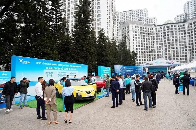 Xe điện VinFast Green nhận về gần 46.000 đơn đặt cọc sau 72 giờ mở bán Xe điện VinFast Green nhận về gần 46.000 đơn đặt cọc sau 72 giờ mở bán