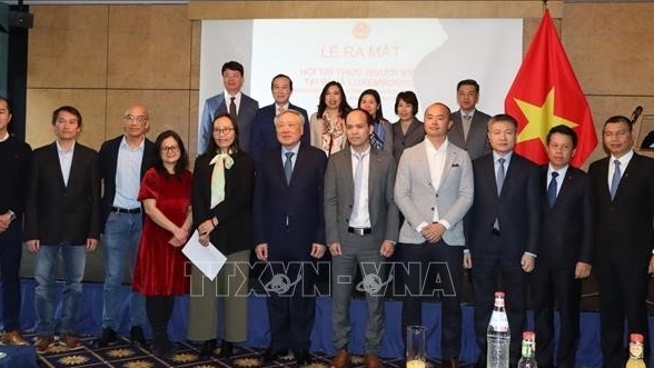Ra mắt Hội trí thức Việt Nam tại Bỉ và Luxembourg