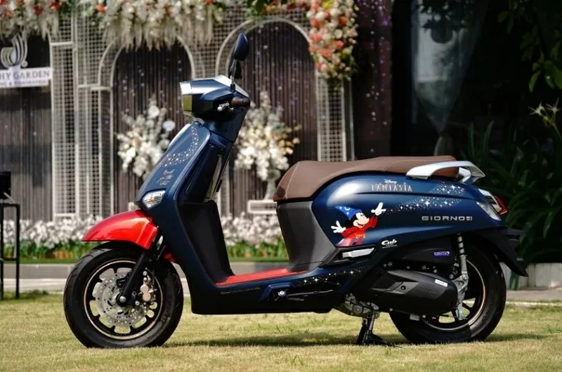 Chỉ có 10 chiếc Honda Giorno+ Disney Fantasia 85 Years Limited Edition được nhập về Việt Nam Chỉ có 10 chiếc Honda Giorno+ Disney Fantasia 85 Years Limited Edition được nhập về Việt Nam