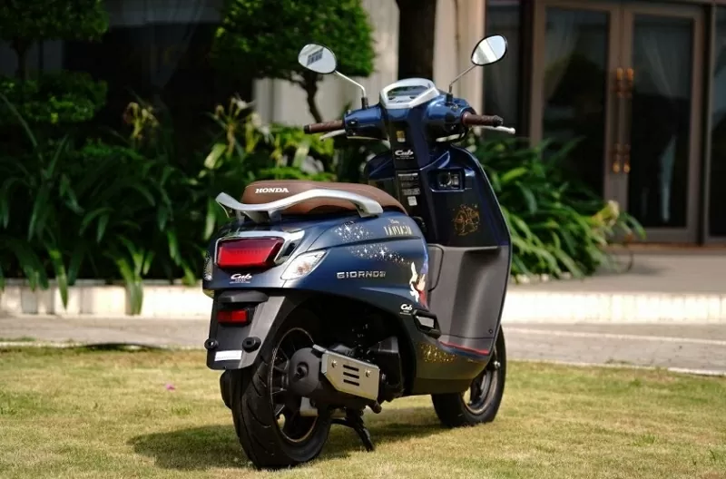 Giá xe Honda Giorno+ Disney Fantasia 85 Years Limited Edition tại Việt Nam vẫn chưa được đơn vị nhập khẩu, phân phối công bố Giá xe Honda Giorno+ Disney Fantasia 85 Years Limited Edition tại Việt Nam vẫn chưa được đơn vị nhập khẩu, phân phối công bố