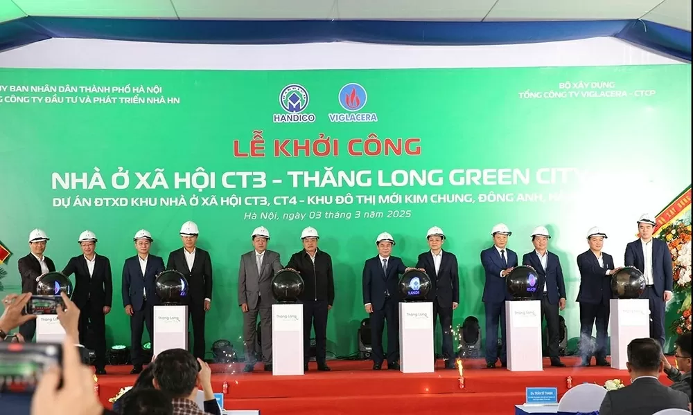 Lễ khởi công dự án nhà ở xã hội CT3 thuộc dự án nhà ở xã hội Thăng Long Green City, đầu tháng 3.2025. (Nguồn: Báo XD) Lễ khởi công dự án nhà ở xã hội CT3 thuộc dự án nhà ở xã hội Thăng Long Green City, đầu tháng 3.2025. (Nguồn: Báo XD)