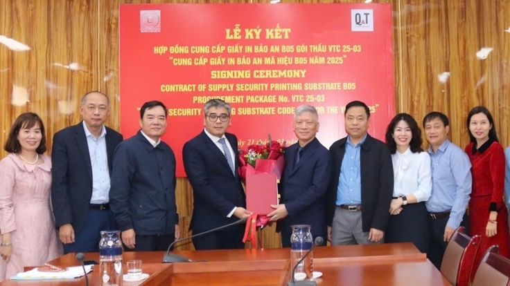 Nhà máy In tiền Quốc gia ký hợp đồng mua bán giấy in bảo an với Công ty Q&T