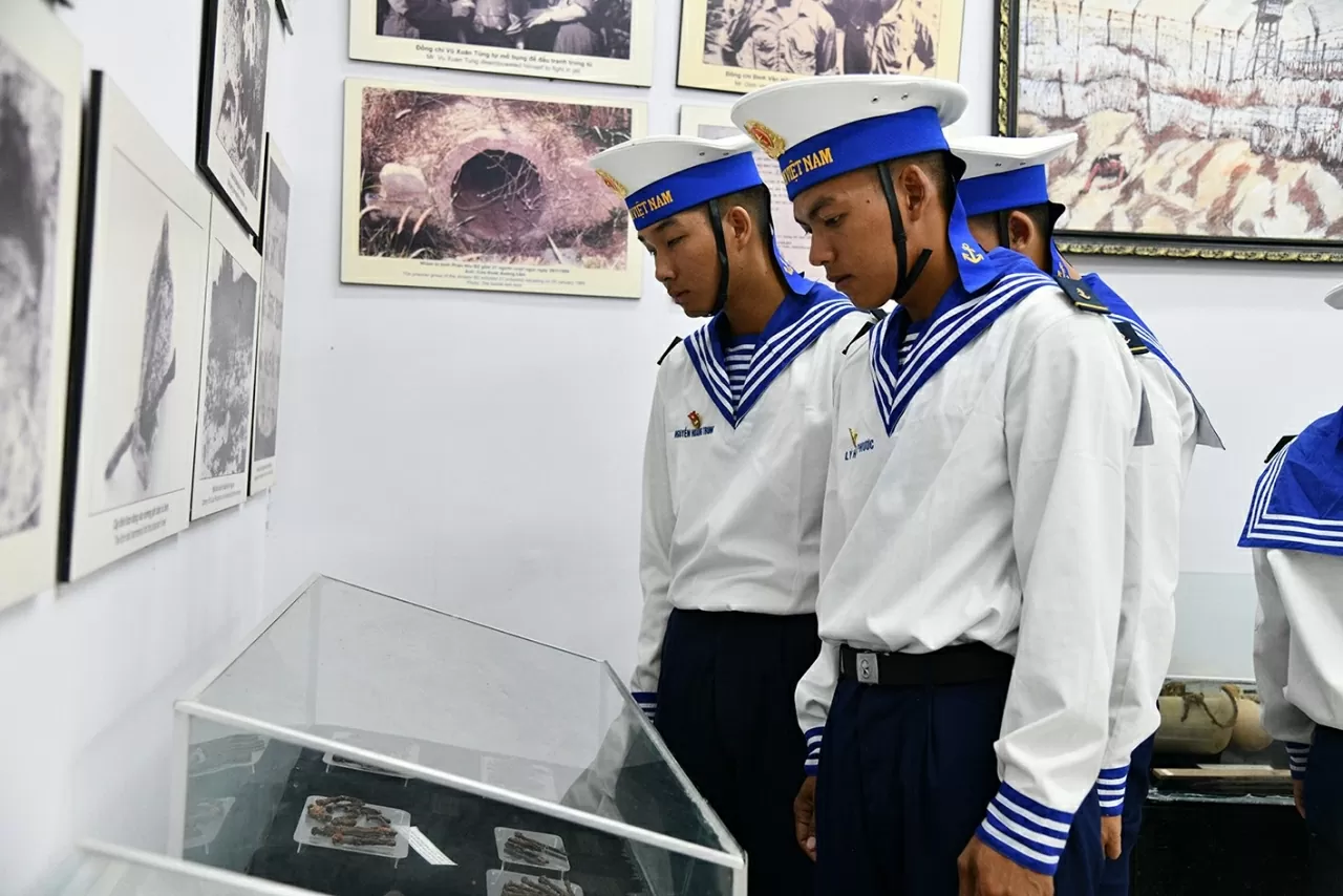 Chiến sĩ mới Vùng 5 Hải quân tham quan, học tập tại Trại giam Phú Quốc Chiến sĩ mới Vùng 5 Hải quân tham quan, học tập tại Trại giam Phú Quốc