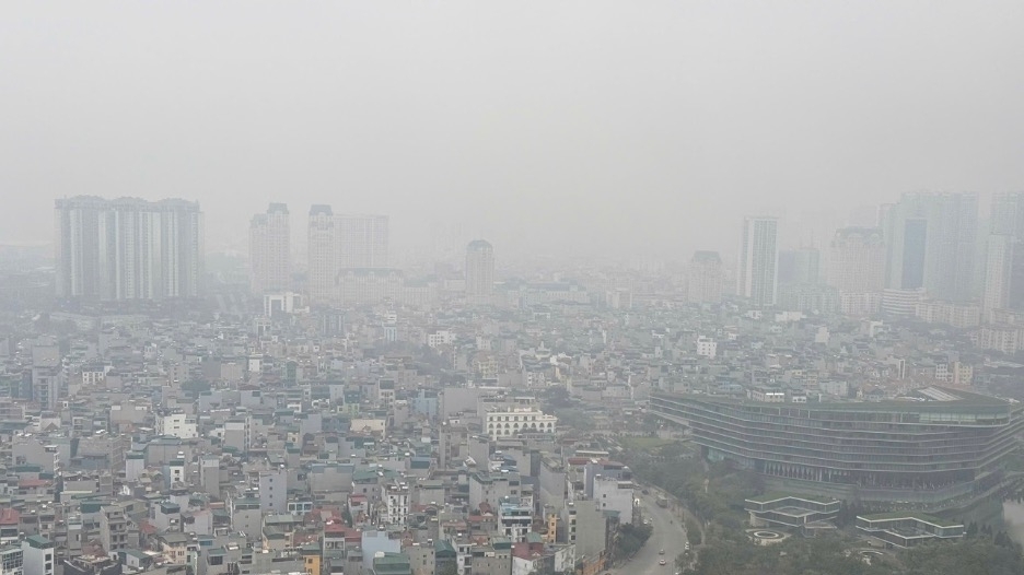 Thời tiết hôm nay (30/3): Hà Nội có mưa, trời rét; Bắc Bộ không khí lạnh tăng cường; Nam Bộ ngày nắng, đêm giông