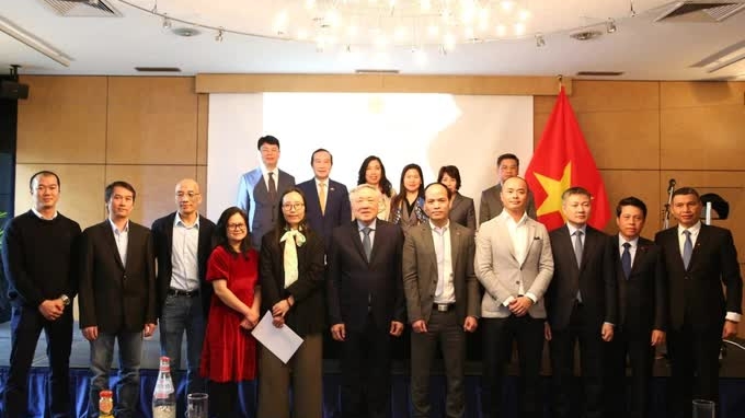 Trí thức người Việt ở Luxembourg hỗ trợ phát triển trung tâm tài chính Việt Nam tại châu Âu