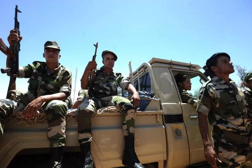 Quân đội Algeria tăng cường chiến dịch chống khủng bố và phiến quân nước ngoài Quân đội Algeria tăng cường chiến dịch chống khủng bố và phiến quân nước ngoài