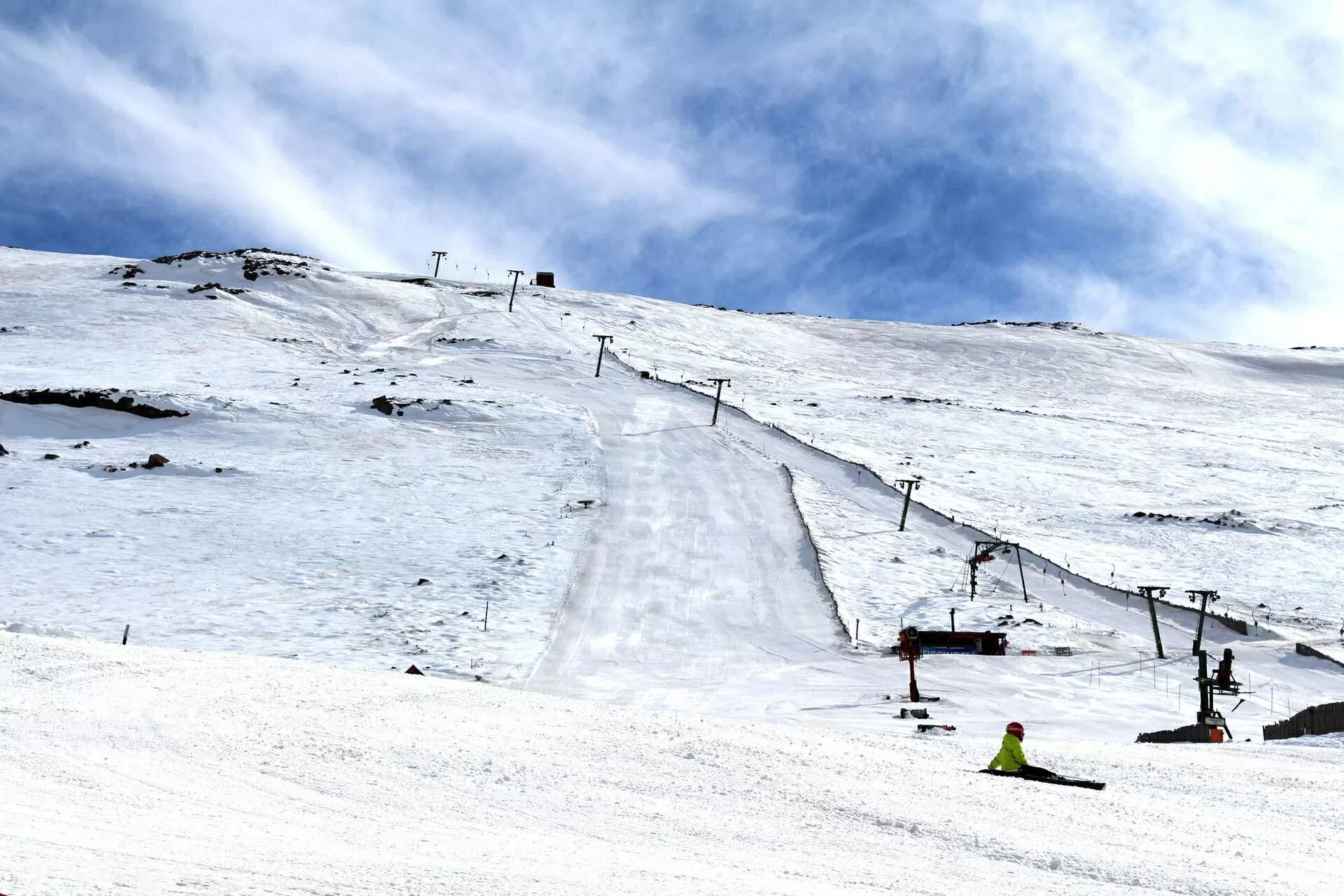 Cuộc sống ở quốc gia độc lập được mệnh danh 'vương quốc của bầu trời'