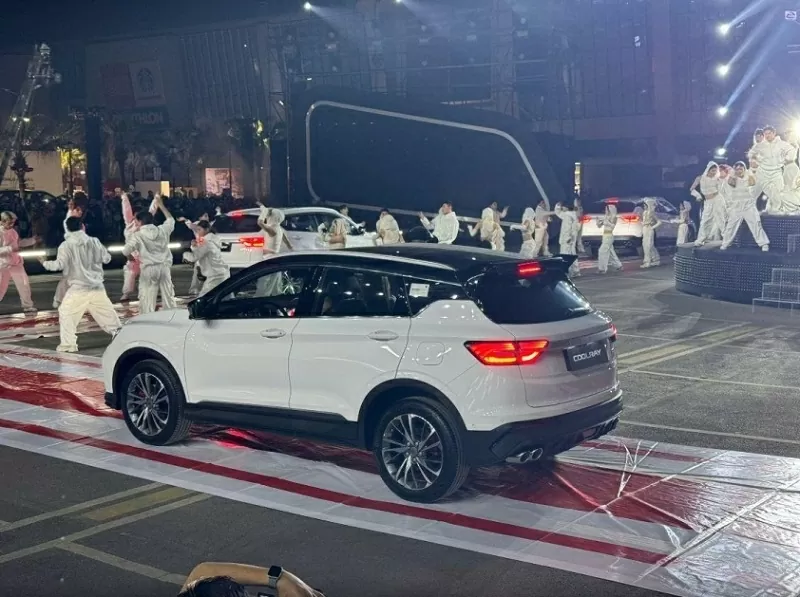 Giá xe Geely Coolray chỉ từ 538 triệu đồng Giá xe Geely Coolray chỉ từ 538 triệu đồng