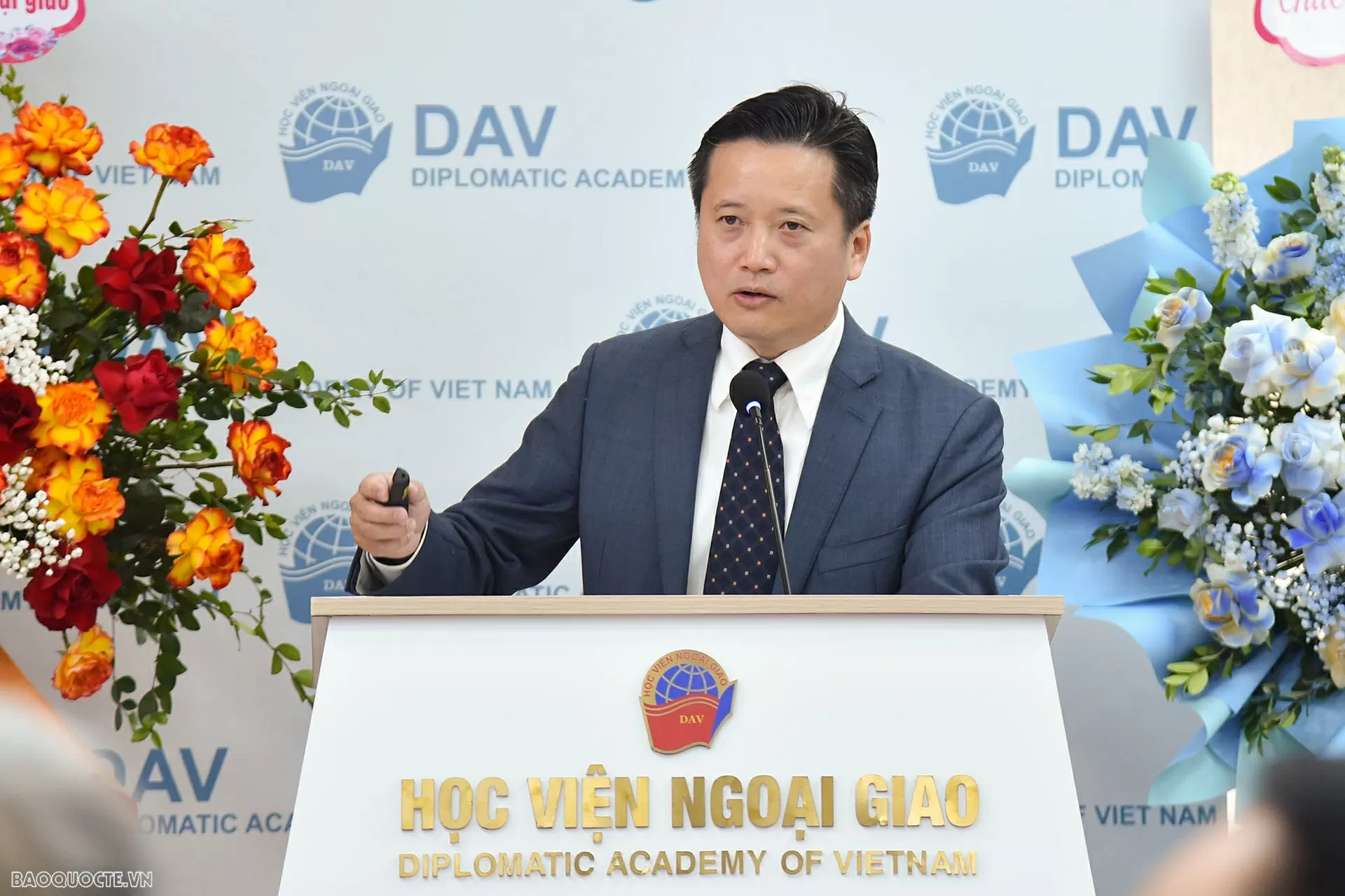 Ngày 24/3, tại Hà Nội, Đảng bộ Học viện Ngoại giao đã tổ chức thành công Đại hội nhiệm kỳ 2025-2030. (Ảnh: Anh Sơn) Ngày 24/3, tại Hà Nội, Đảng bộ Học viện Ngoại giao đã tổ chức thành công Đại hội nhiệm kỳ 2025-2030. (Ảnh: Anh Sơn)