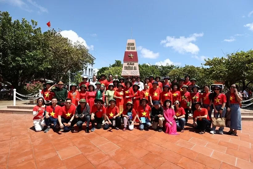 Chuỗi hoạt động điểm nhấn dành cho kiều bảo trong năm đặc biệt của đất nước Chuỗi hoạt động điểm nhấn dành cho kiều bảo trong năm đặc biệt của đất nước