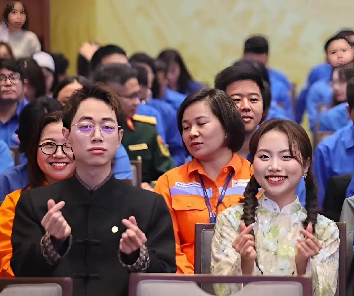 Tâm trong, trí sáng, hoài bão lớn: Hành trang thanh niên Việt Nam trong kỷ nguyên mới Tâm trong, trí sáng, hoài bão lớn: Hành trang thanh niên Việt Nam trong kỷ nguyên mới