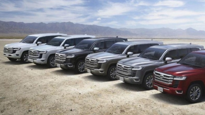 Hé lộ hình ảnh đầu tiên của Toyota Land Cruiser 300 Series 2025