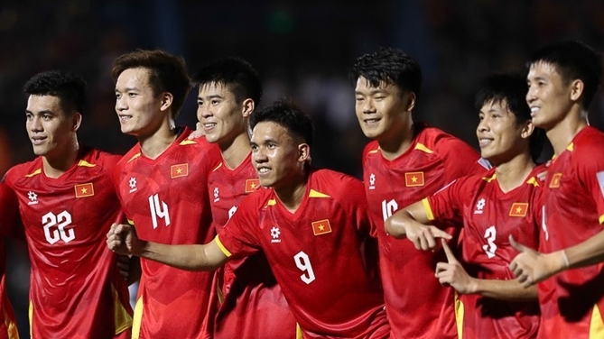 Đội tuyển Việt Nam thắng đậm Lào, HLV Kim Sang Sik khen ngợi tân binh Minh Khoa