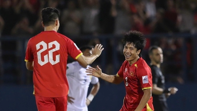 HLV tuyển Lào: Đội tuyển Việt Nam quá mạnh