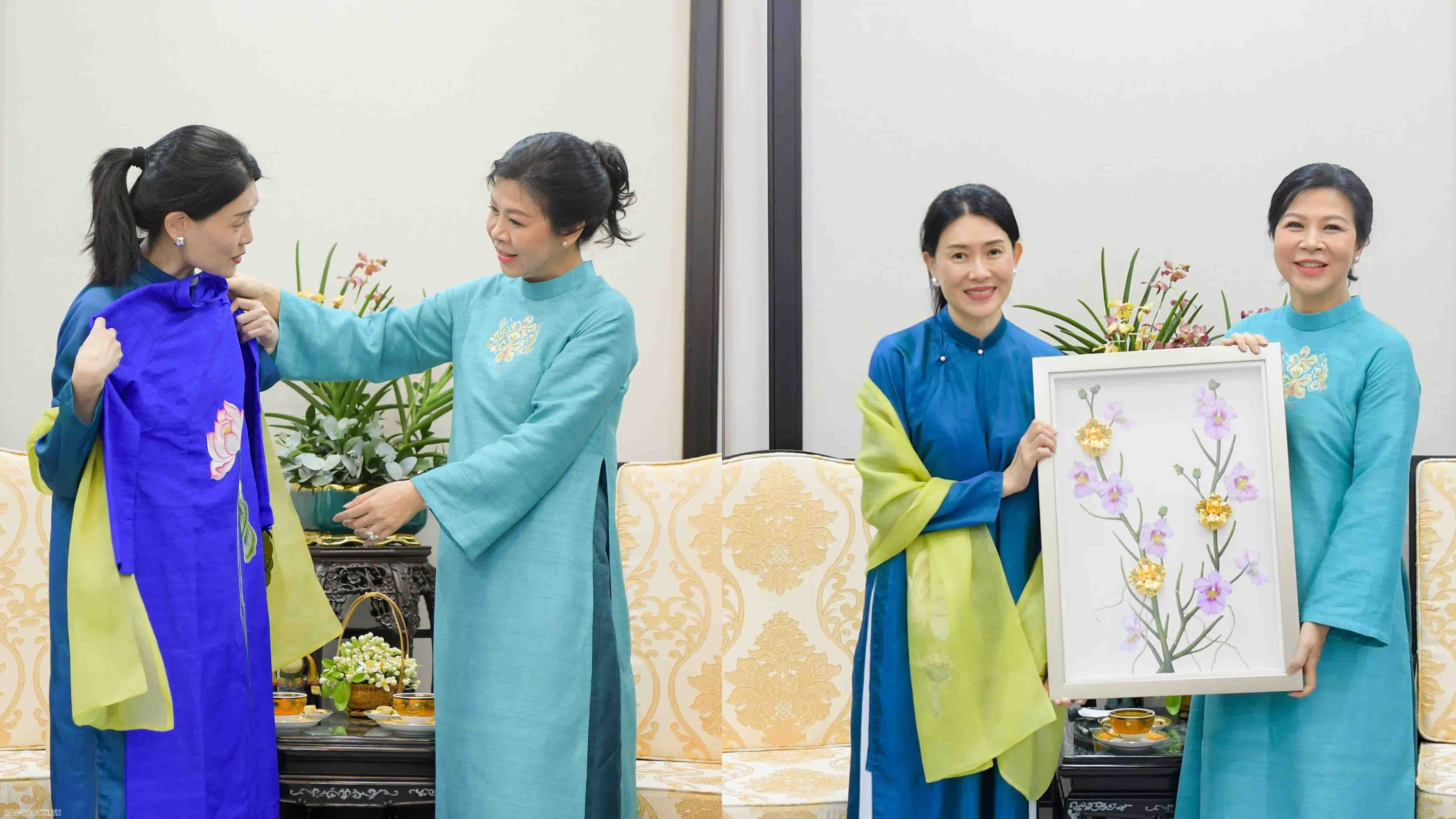 Món quà đặc biệt Phu nhân Tổng Bí thư và Phu nhân Thủ tướng Singapore trao tặng cho nhau