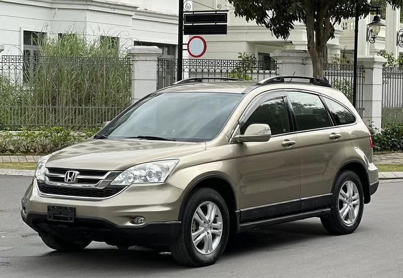 Top 5 mẫu ô tô gầm cao cũ giá hơn 300 triệu đồng đáng cân nhắc Top 5 mẫu ô tô gầm cao cũ giá hơn 300 triệu đồng đáng cân nhắc