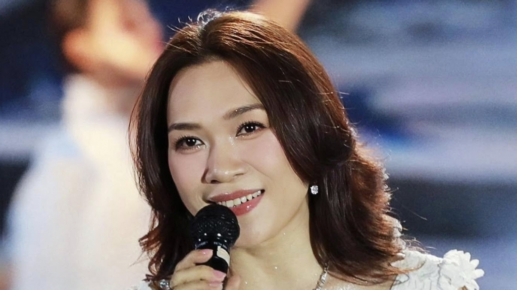 Ca sĩ Mỹ Tâm thần thái trên sân khấu, nhan sắc ngày càng thăng hạng