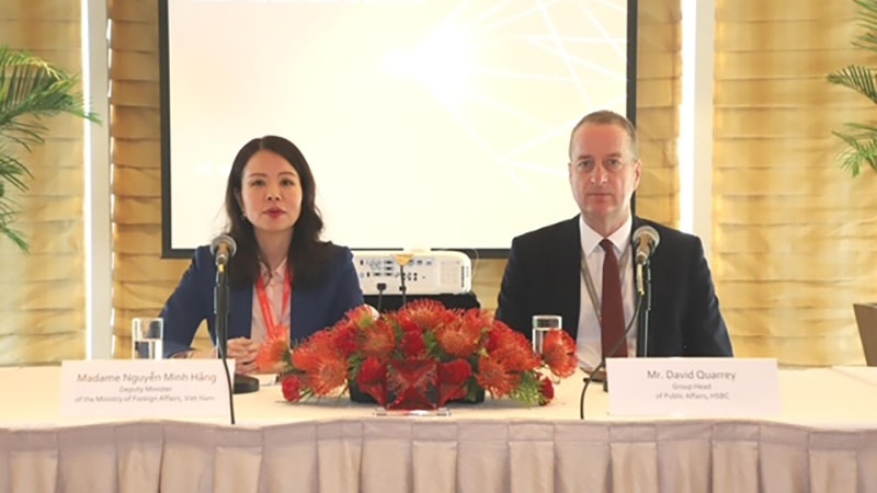 Thứ trưởng Ngoại giao Nguyễn Minh Hằng tham dự Hội nghị đầu tư toàn cầu HSBC lần thứ 2 và làm việc tại Hong Kong