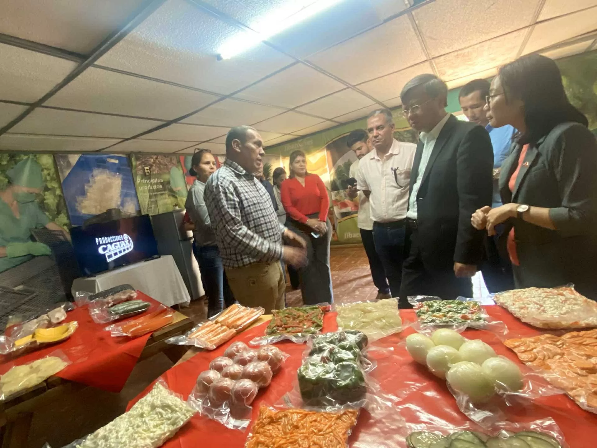 Đại sứ Việt Nam tại Cuba thăm tỉnh Mayabeque: Thúc đẩy hợp tác bền vững Đại sứ Việt Nam tại Cuba thăm tỉnh Mayabeque: Thúc đẩy hợp tác bền vững