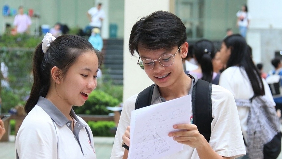 Năm 2025, tổng chỉ tiêu vào lớp 10 công lập đại trà ở Hà Nội tăng gần 5.000 học sinh