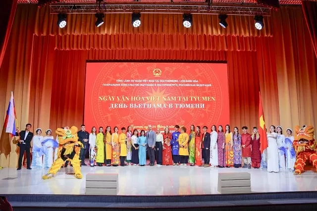 Dấu ấn lan toả văn hoá của cộng đồng du học sinh Việt Nam tại Tyumen Ấn tượng ngày văn hóa của cộng đồng du học sinh Việt Nam tại Tyumen