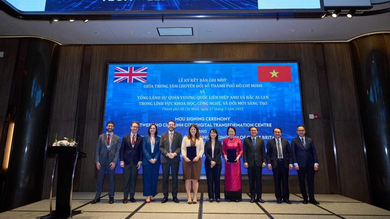 Việt Nam và Anh đồng hành trên con đường chuyển đổi số