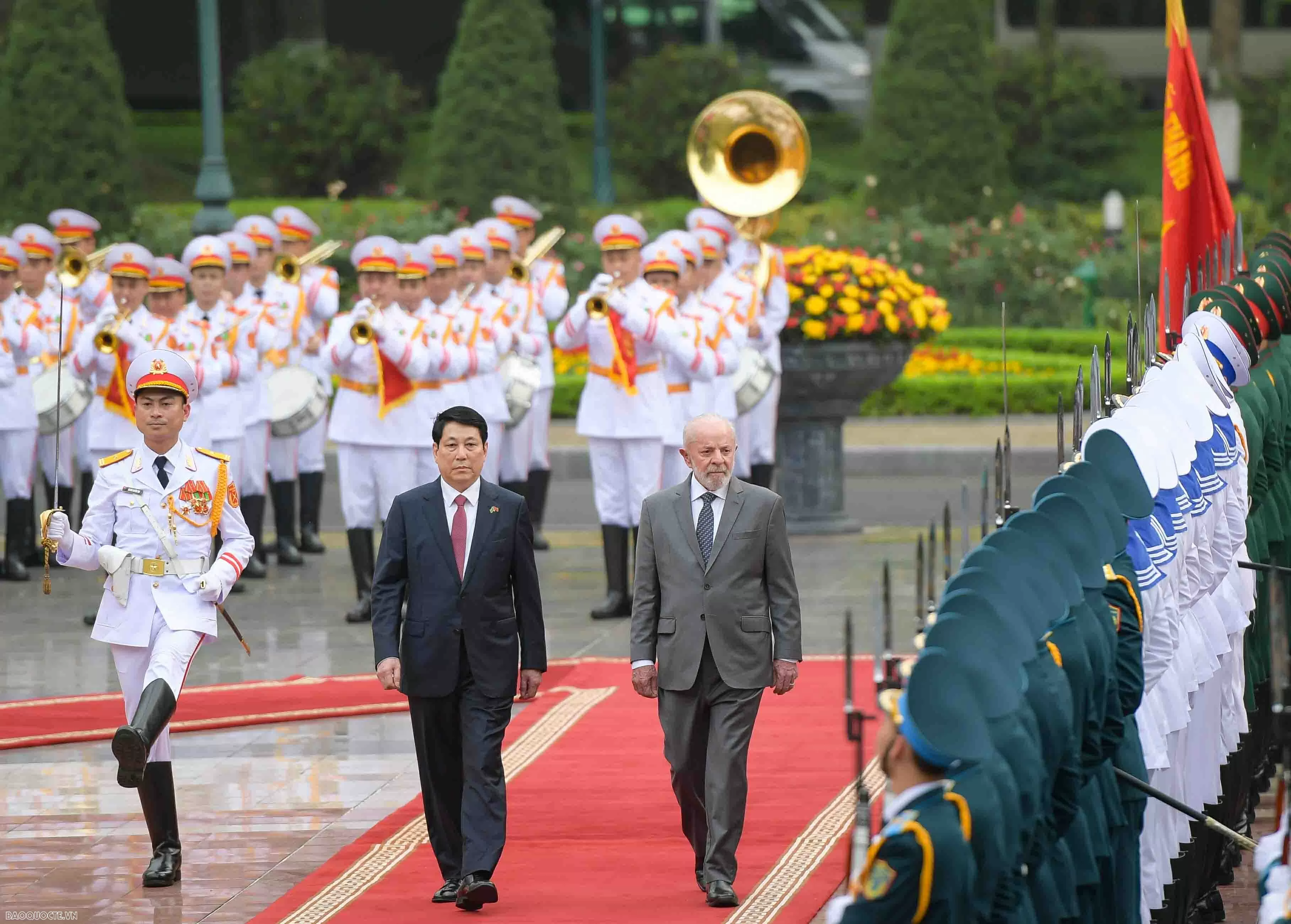 Chủ tịch nước Lương Cường chủ trì lễ đón chính thức, hội đàm, chứng kiến lễ ký kết và họp báo với Tổng thống Brazil ngày 28/3/205. (Ảnh: Nguyễn Hồng) Chủ tịch nước Lương Cường chủ trì lễ đón chính thức, hội đàm, chứng kiến lễ ký kết và họp báo với Tổng thống Brazil ngày 28/3/205. (Ảnh: Nguyễn Hồng)