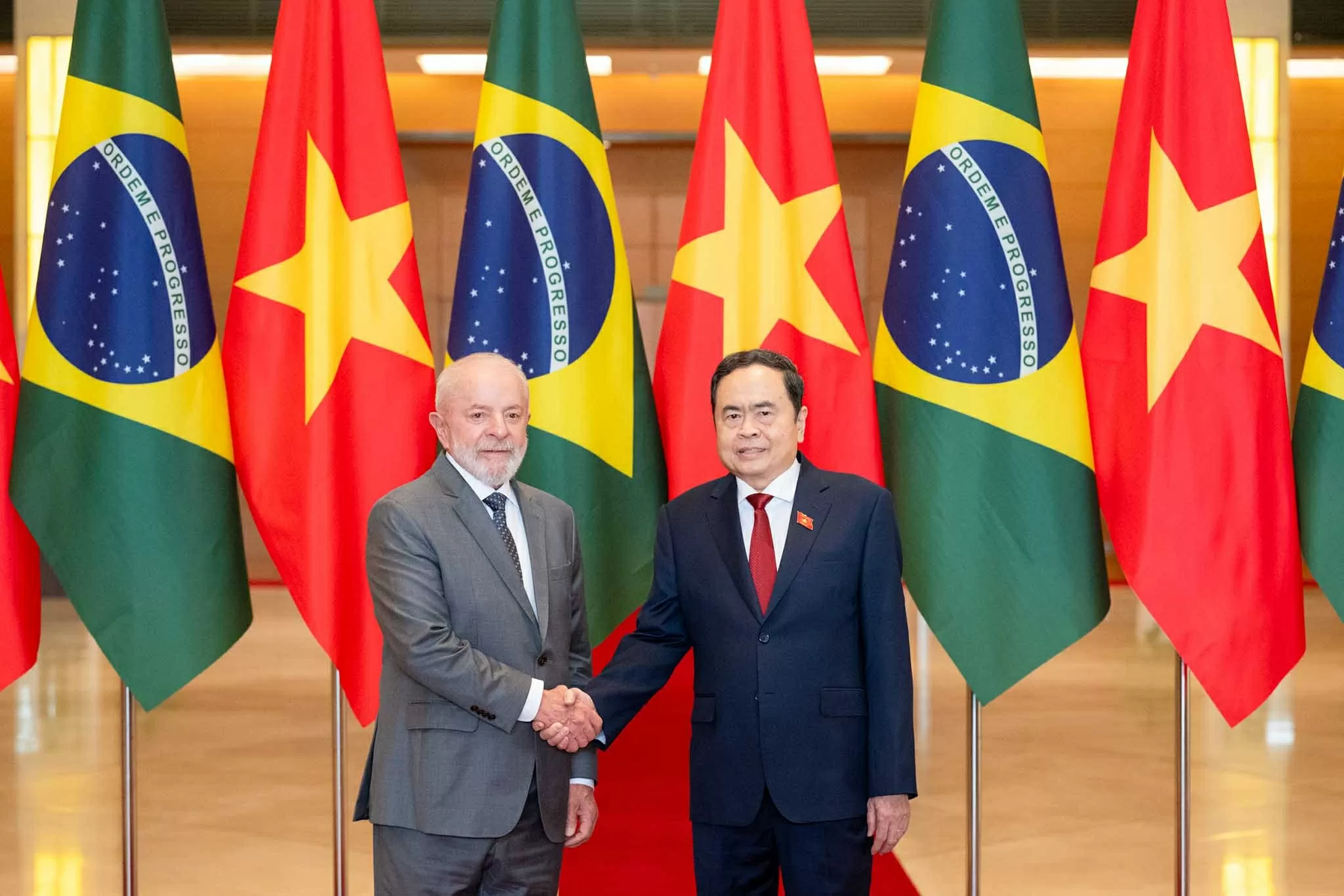 Chủ tịch Quốc hội Trần Thanh Mẫn và Tổng thống Brazil Luiz Inácio Lula da Silva. (Nguồn: quochoi.vn)